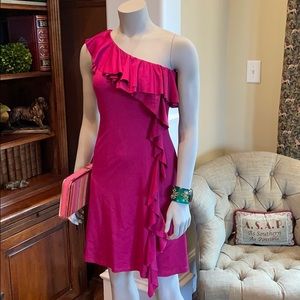 Stunning fushia off-shoulder ruffled dress.
